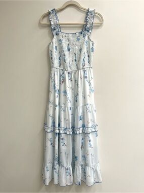 Scarlet Darkness white blue floral smocked tiered midi dress square neckline S
